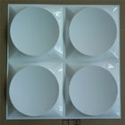 Los paneles de pared interior blancos del PVC del color 3D se dirigen decorativo para el yeso/la cocina